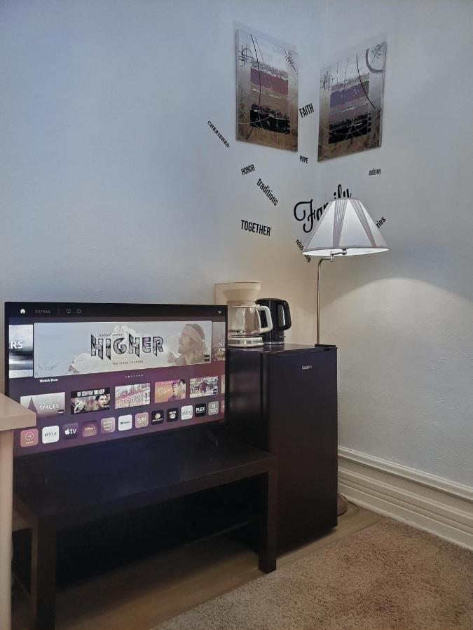 Booking-Eddy- Single Room With Self Check-In Hull Exterior foto